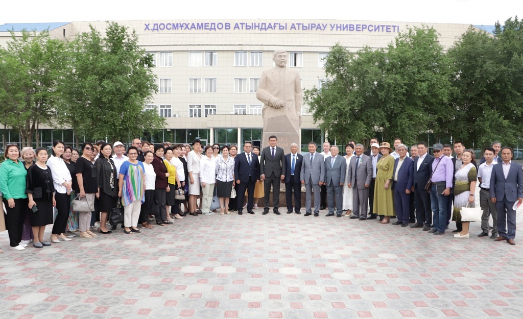 A round table was held on the topic "Tragic years left in the memory of the people" A round table was held on the topic "Tragic years left in the memory of the people"