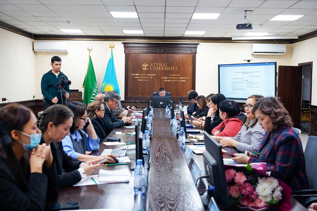 НАГРАЖДЕНЫ СОТРУДНИКИ УНИВЕРСИТЕТА