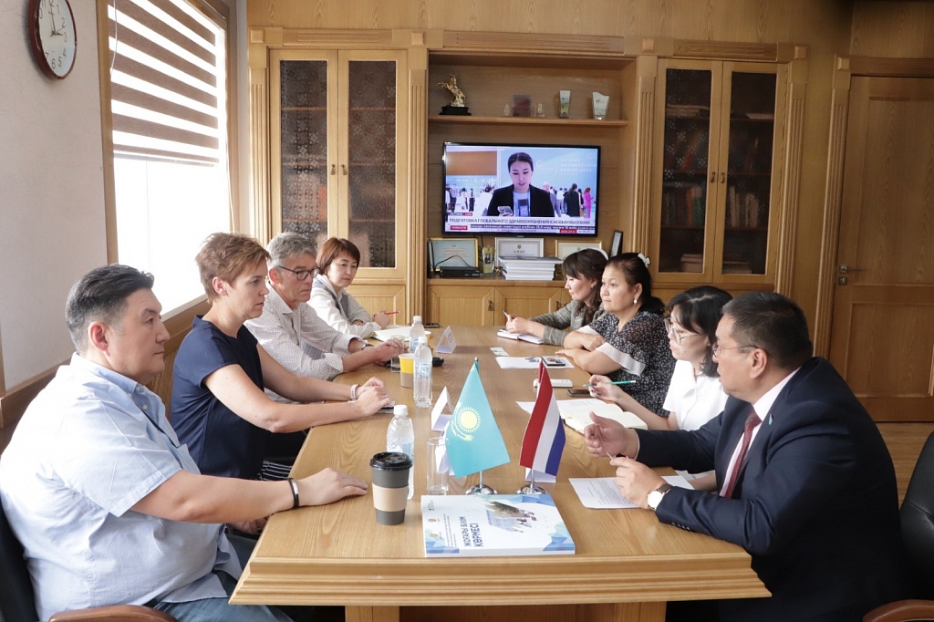 Meeting with representatives of the Has University of the Netherlands Meeting with representatives of the Has University of the Netherlands